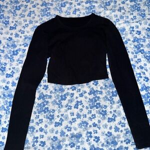 Black Long Sleeve Cropped Top